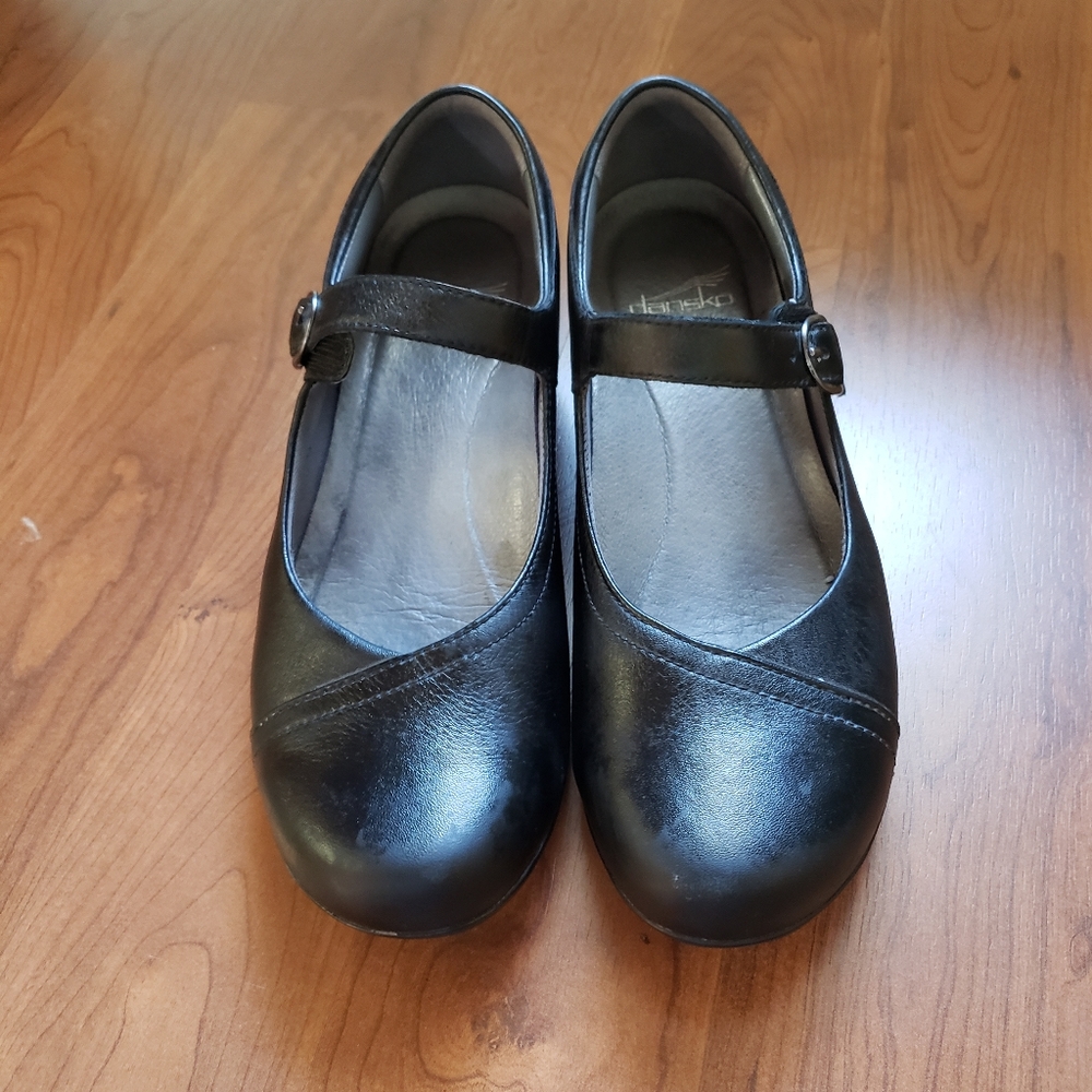 Dansko womens Fawna black mary janes flats hook & loop lock sz 39 shoes leather